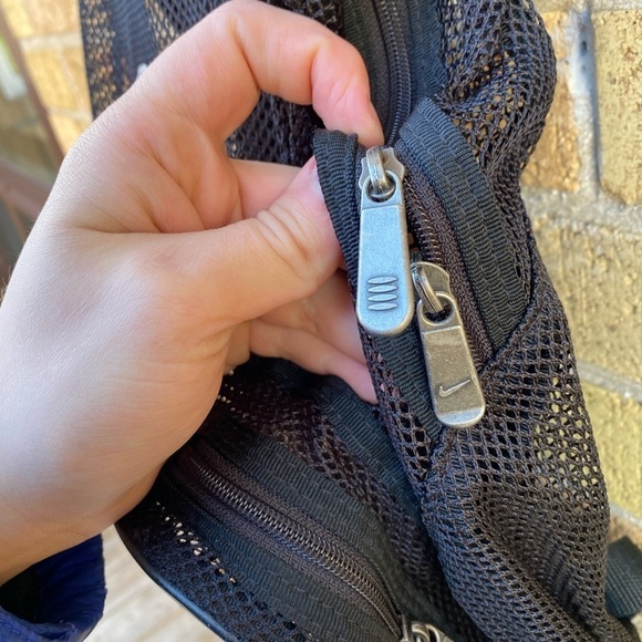 Vintage 2003 White Tag Nike Mesh Backpack Black - Picture 6 of 15